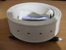 CINTURONE CUOIO BIANCO CON PIASTRA METALLICA CM 135