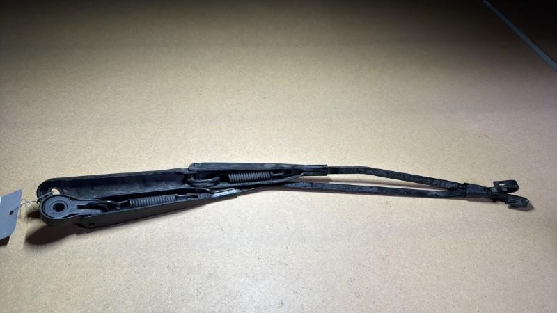 WIPER ARM FRONT Renault Kangoo Express (FC) Van 1.5 dCi 80 (K9K-702)