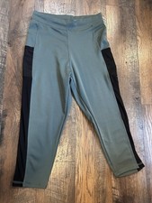 Women  s Green Leggings With Drawstring Size Large In Great Condition 