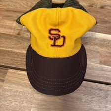 Vintage 1980s MLB Baseball Hat Cap Snapback SAN DIEGO PADRES Sports Trucker