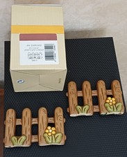 Thun Presepe Steccato Con Fiori 2 Pezzi (Con Scatola Originale)