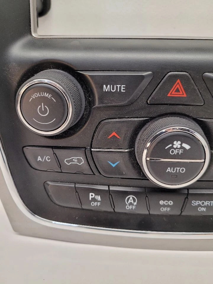 2018 JEEP GRAND CHEROKEE Dash Bezel  Foto 4 de 4