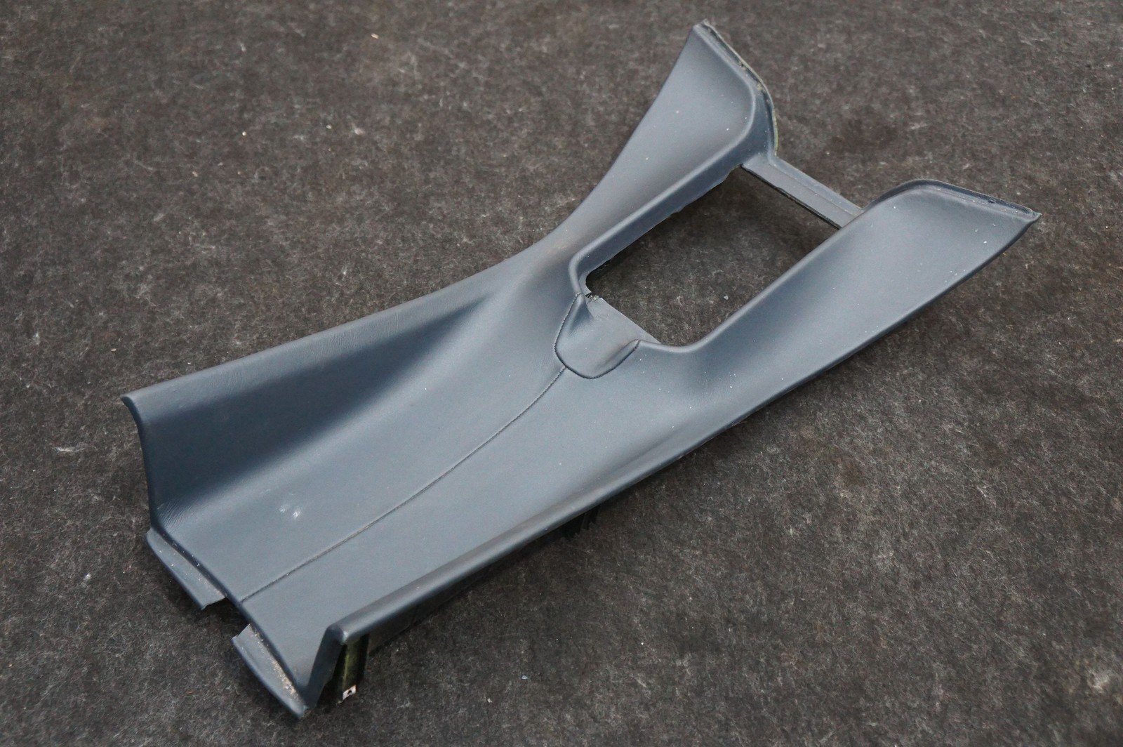 Set Center Console Blue Trim OEM MY83-045k69-A Aston Martin Dbx 707 20-24 *Note*