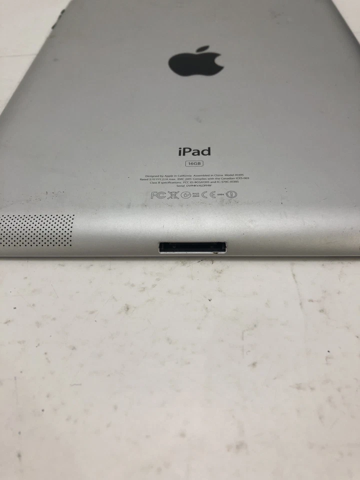 iPad 2 Black A1395 - 11" - Wifi - Network Unlocked - FAULTY - Image 3 of 4