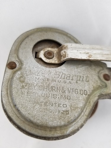 Antique Dazey Sharpit Knife/ Blade Sharpener DAZEY CHURN & MFG.CO Made in USA - Picture 8 of 11