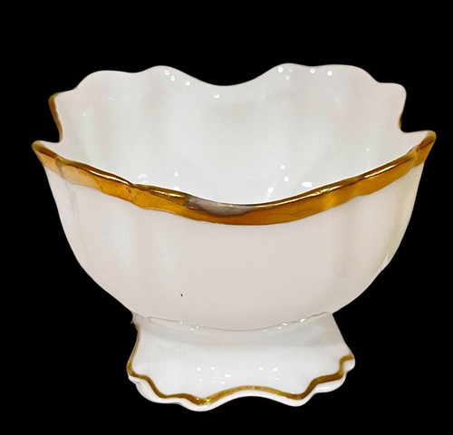 Vintage R S Germany Porcelain Nut Dish White w/ Gold Rim Detail, Set Of 5 - Picture 11 of 11