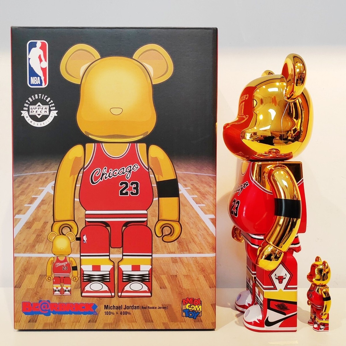 400% Bearbrick Michael Jordan Chicago No.23 Jersey Action Figure
