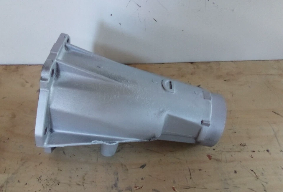 GM TH400 AUTOMATIC TRANSMISSION EXTENSION HOUSING 9 5/8 D8626142 CHEVROLET OEM - Image 2 of 4