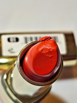 Milani Color Statement Perfect Lipstick Cream Stick Lip Shade Flawed Tips Case