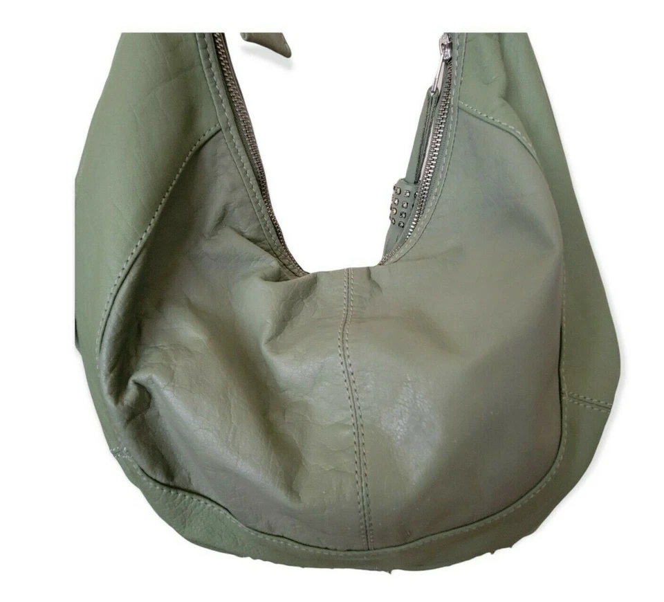 Bolso de hombro River Island Hobo de cuero tejido con flecos con cremallera Foto 3 de 4