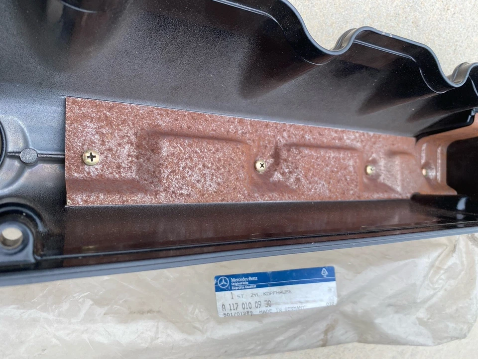 1170100930 Cubierta de válvula NOS M116 M117 420SL 500SL 560SL 560SEC 560SEL Foto 2 de 4