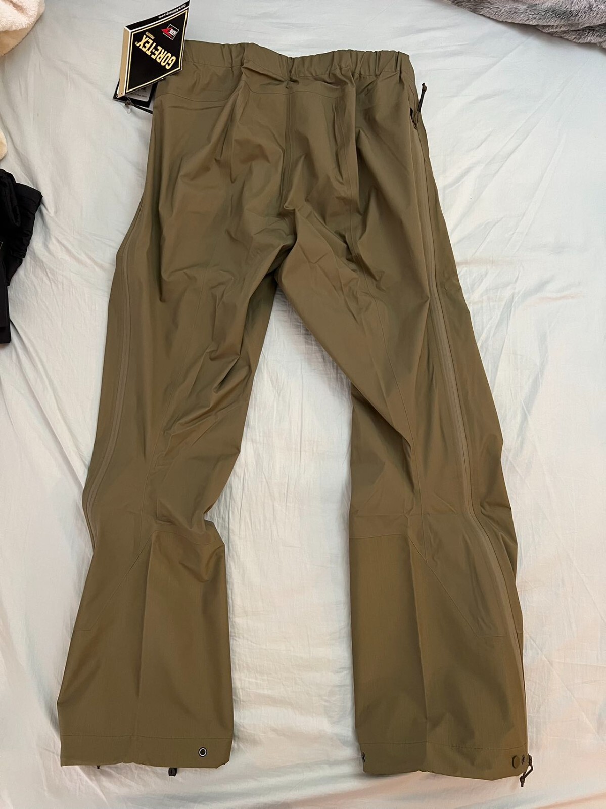 Brand New Arc'teryx LEAF Alpha LT Pant (Gen 2), Size Medium Reg, Color Crocodile image 2