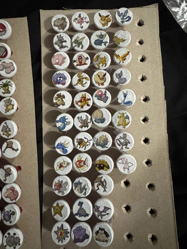 JUEGO COMPLETO DE 151 - Colección Pokemon Hershey's Kisses Foto 4 de 4