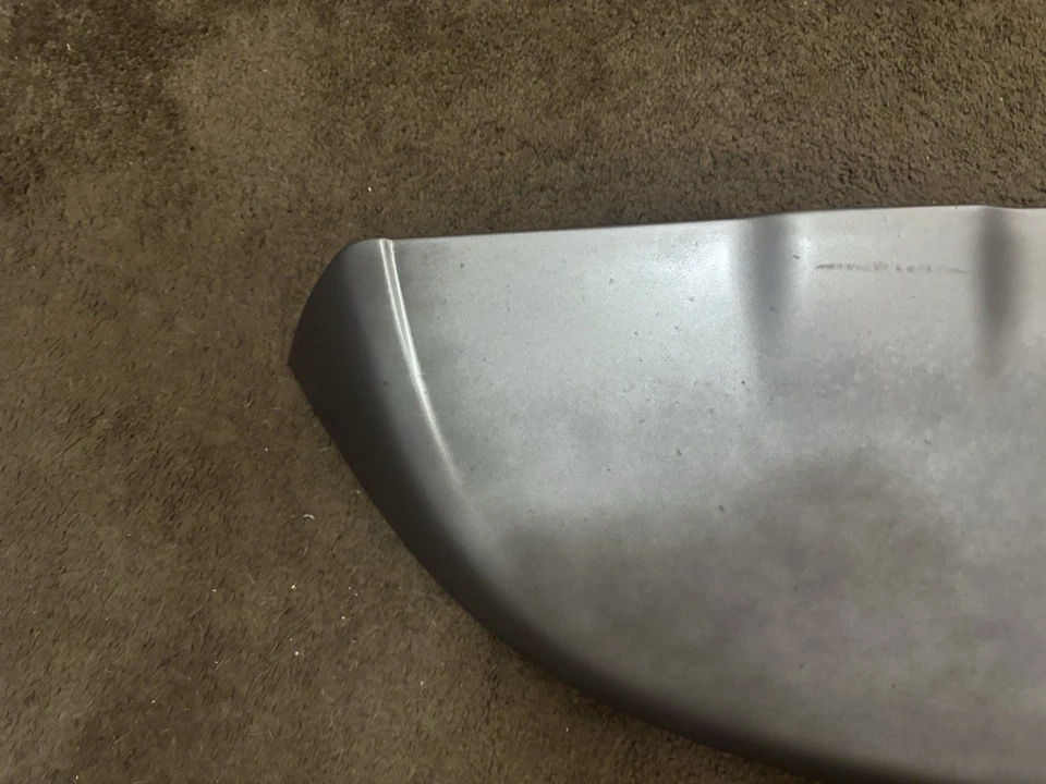 Alerón Infiniti Qx56 Qx80 Armada 2011-2017 con tercera luz de freno OEM de fábrica Foto 2 de 4