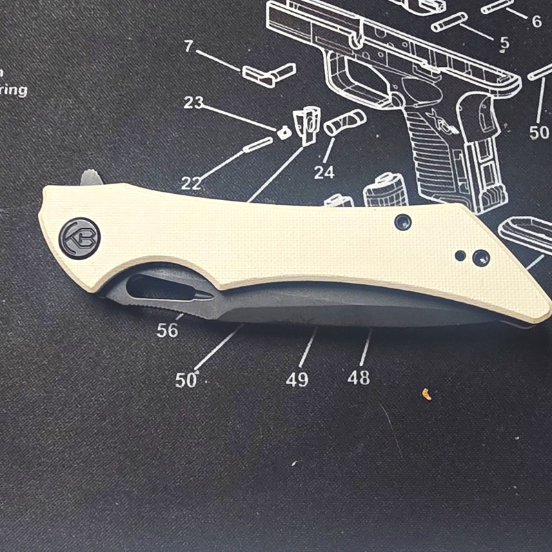 Kubey Pocketknife White G10 Handle SS Drop Point Plain Edge Liner Lock