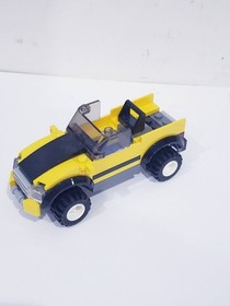 Lego 60097 City Square Tow Truck & Yellow Car 