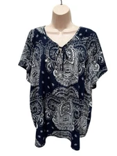 a.n.a. (A New Approach) Womens Blue-White Geo Pattern Raglan Sleeve Blouse