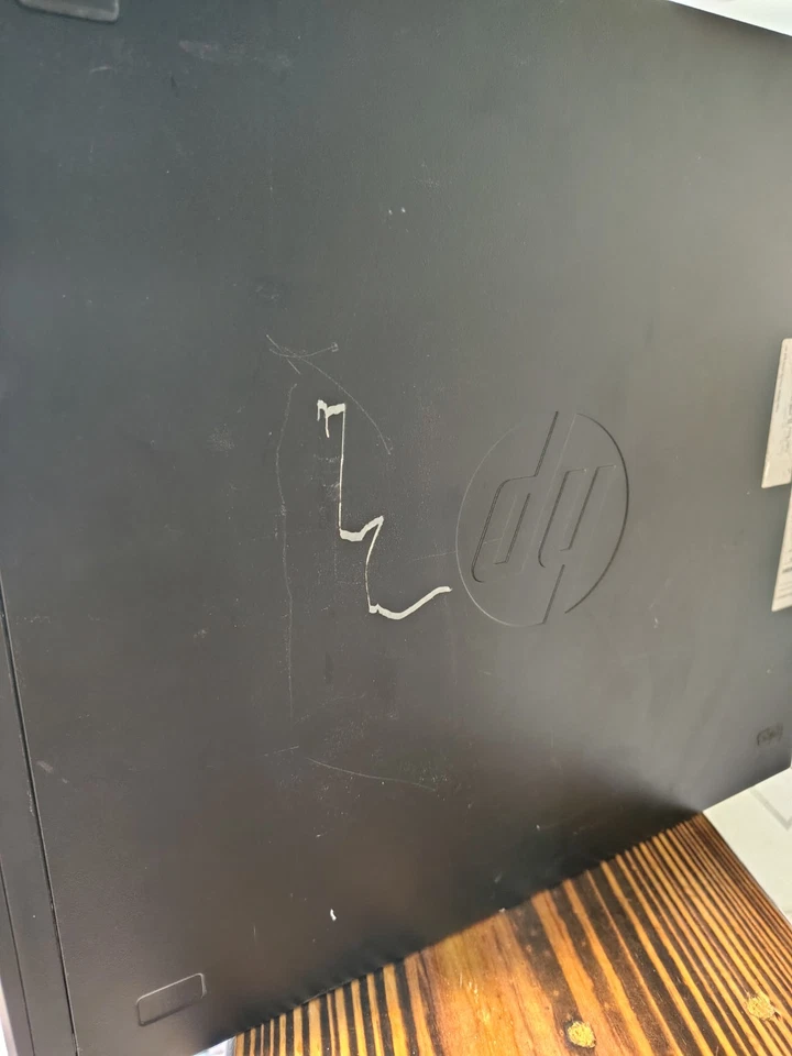 Sistema minorista HP RP5 i3-4330 3,5 GHz 8 GB 240 GB SSD Win11 Pro PC Foto 4 de 4