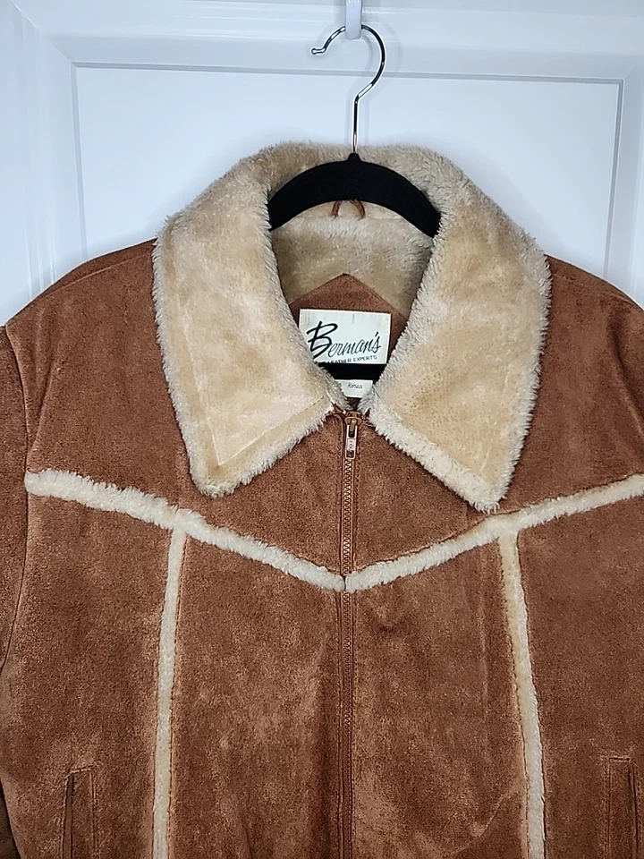 Casaco masculino vintage Berman’s camurça couro pele sintética forrado Sherpa tamanho 44 - Imagem 2 de 4