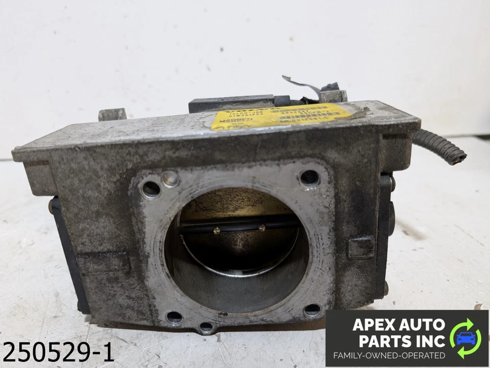 OEM 1998-2000 Volvo S70 2.4L Throttle Body - Image 4 of 4