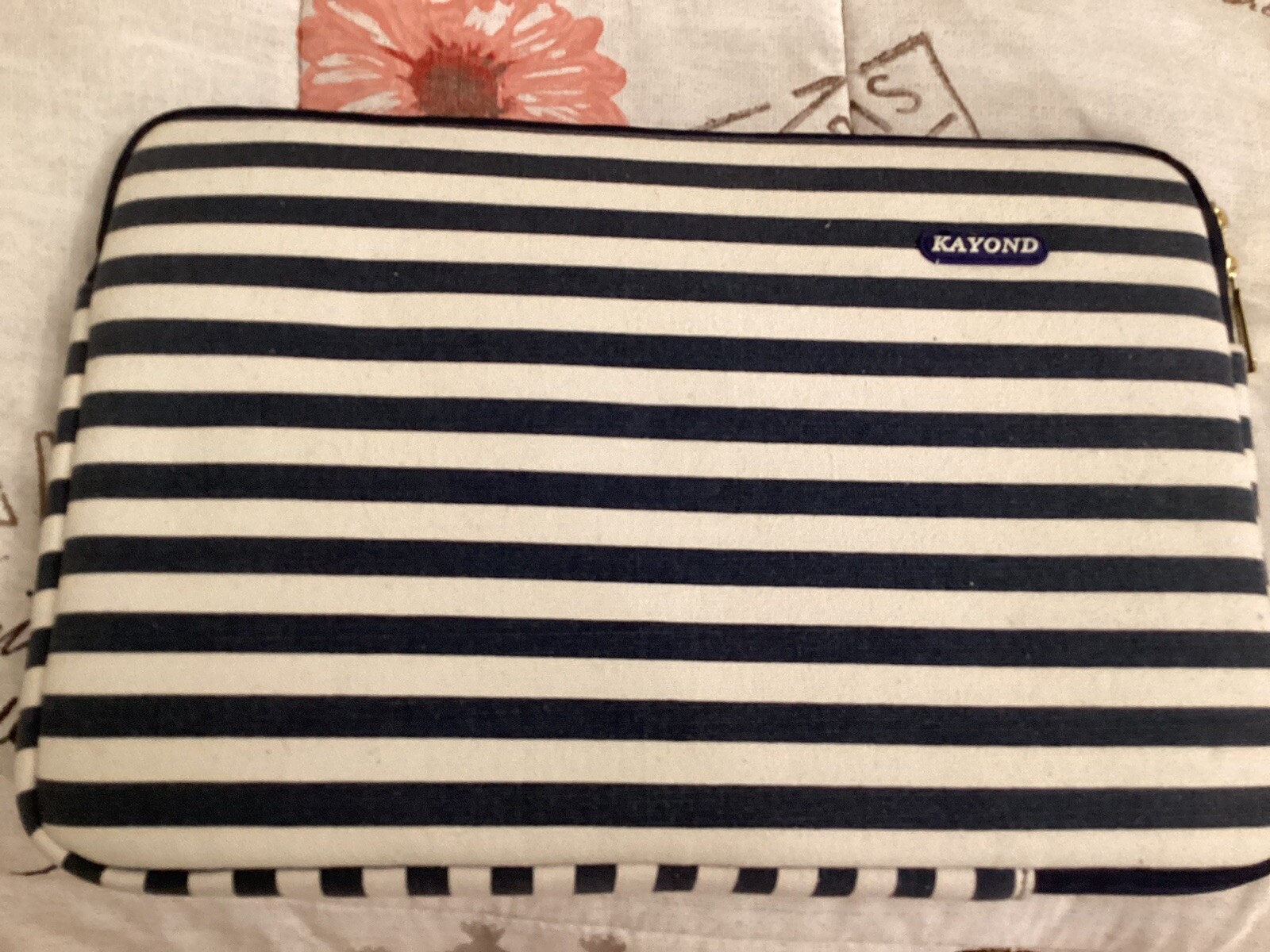 kayond 14 in laptop sleeve breton stripe - very good conditi