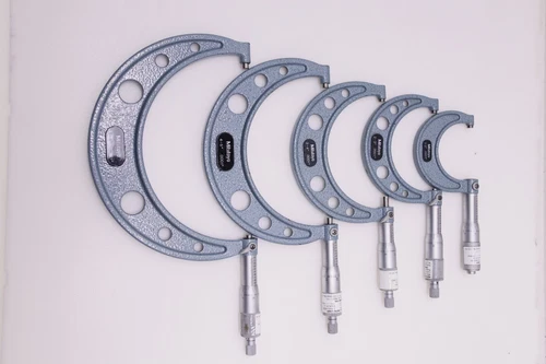 Mitutoyo Micrometers Set - #103-136 , #103-217, #103-218, #103-19, #103-220