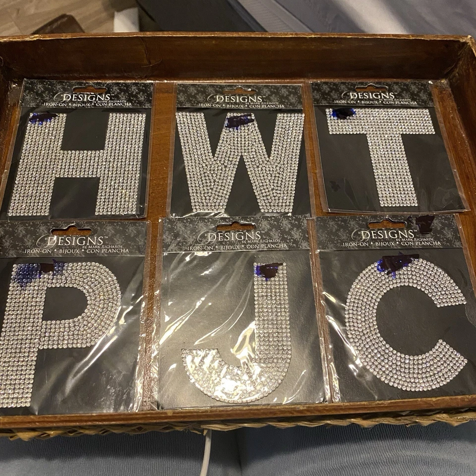 Lot Of 31 Designs TM Mark Richards Rhinestone Letters&Numbers Iron On 3x3.25 - Изображение 3 из 4