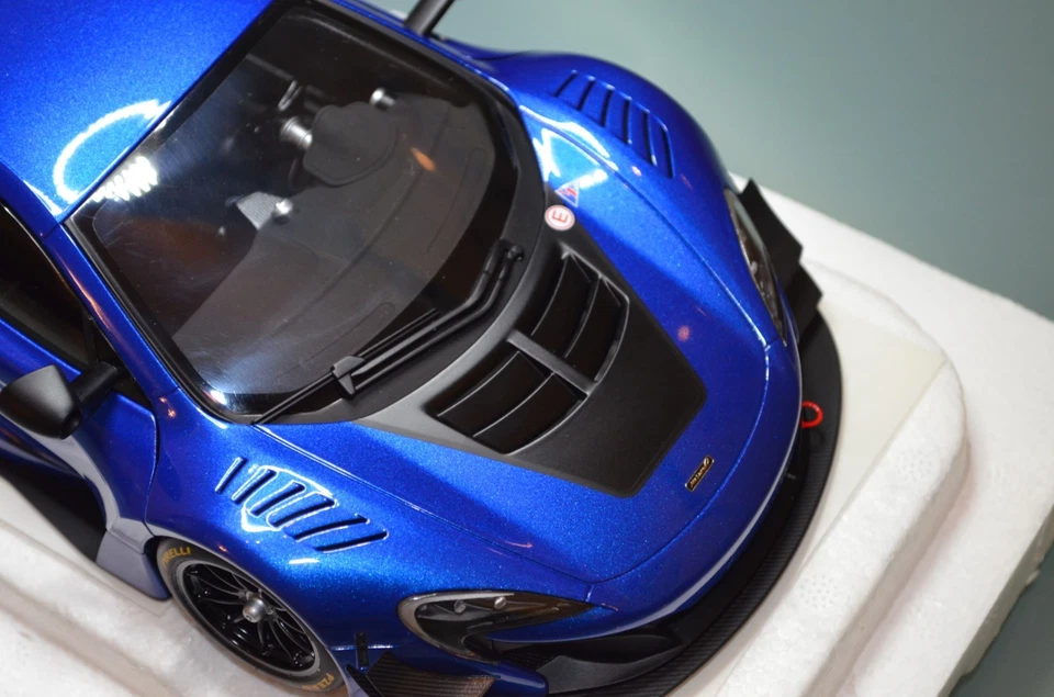 Autoart 1:18 Mclaren 650S GT3 (Blau/Black Accents) - Bild 4 von 4