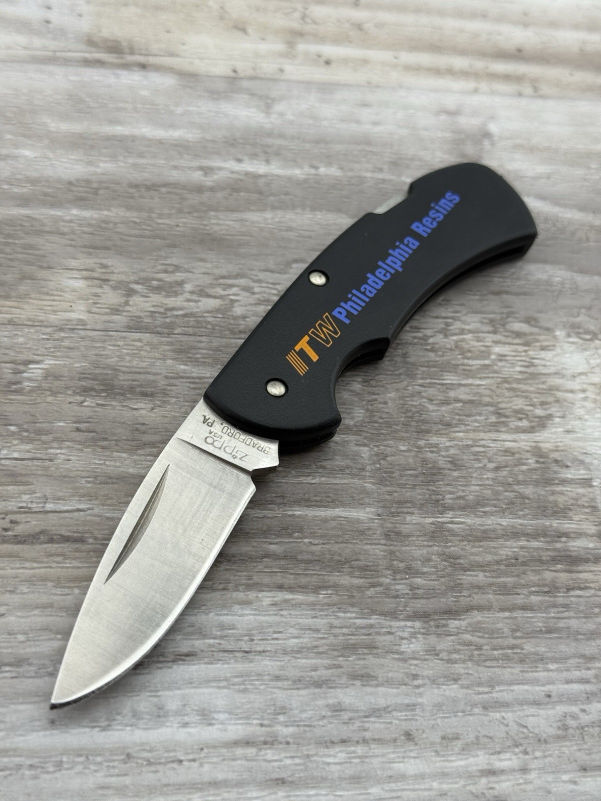 Zippo Folding Lockback Knife Single Blade USA itw philadelphia resin