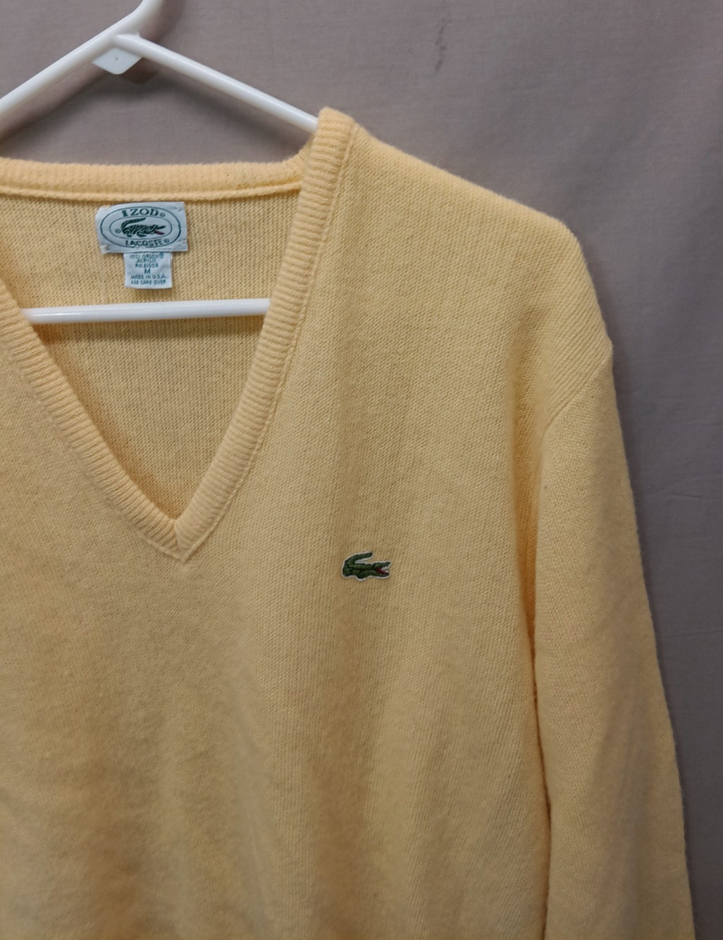 Men's Vintage Light Yellow Izod Lacoste V Neck Sweater U.S.A. M (C946) thumbnail 2