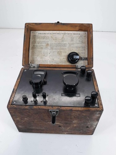 Leeds & Northrup 389171 Portable Potentiometer Indicator in Wood Case 