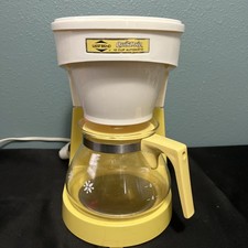 West Bend Quick Drip 10 Cup Harvest Yellow Coffee Maker 5975 Vintage 1970’s USA