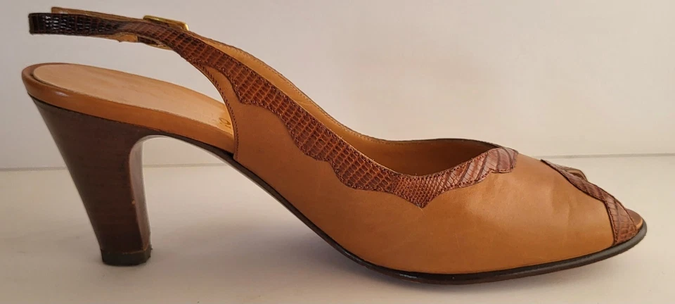 Zapatos de tacón Bruno Magli para mujer punta abierta piel de becerro talla 6 B ligeramente usados Foto 4 de 4