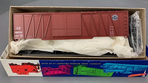 HO Roundhouse 50’ Ext. Soporte Boxcar Dbl Puertas Madera SP #69230 ¡Kit Nuevo en Caja! HO6560 | Zustand: New