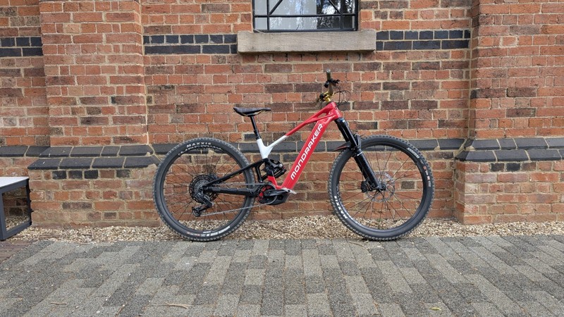 Mavic E-Deemax 29" Wheel set, 6 bolt, HG hub Driver, 2026, Excellent 💯🔥