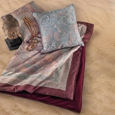 SOMMA, Pregiato Plaid imbottito in Raso di Puro Cotone e Velluto, Modello JAIPUR