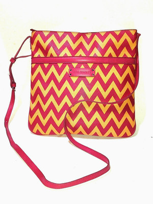 Vera Bradley Ziggy Zags Pink Yellow Crossbody Casual Purse Tote EUC