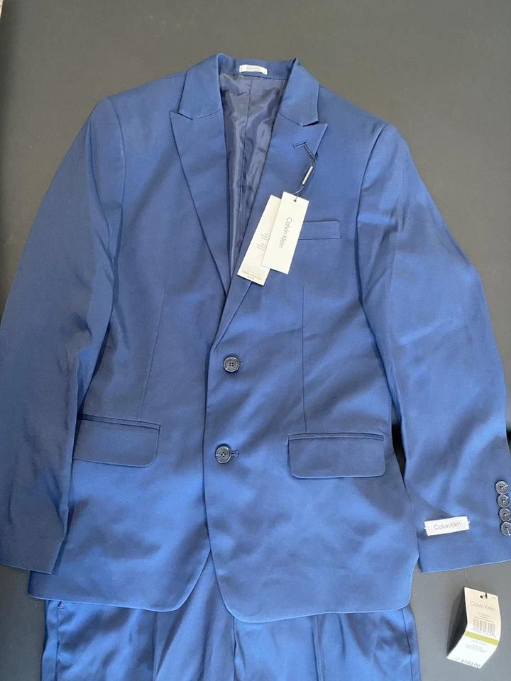 Conjunto de traje formal de 2 piezas Calvin Klein para niños, azul brillante elástico, 14/REG- PRECIO DE VENTA SUGERIDO POR EL FABRICANTE $150 Foto 4 de 4