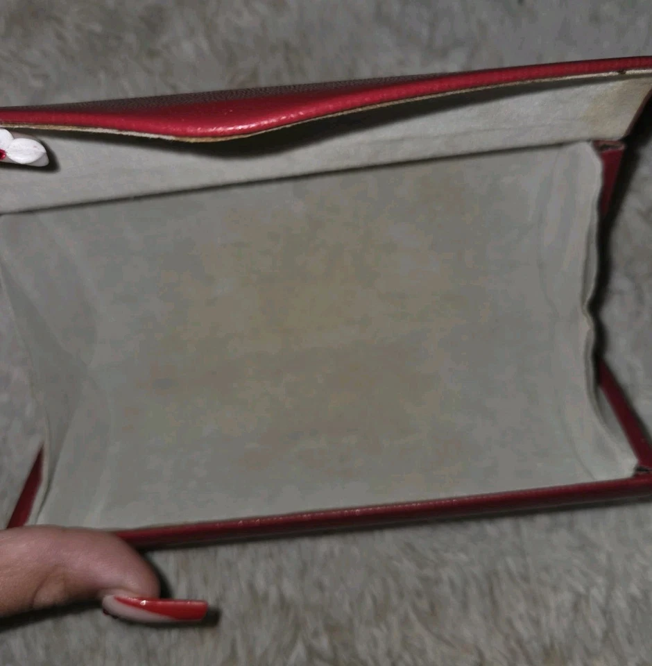 Valentino Rojo Duro Gafas de Sol Estuche Magnético Cierre a Presión Cuero 6.5” Foto 4 de 4