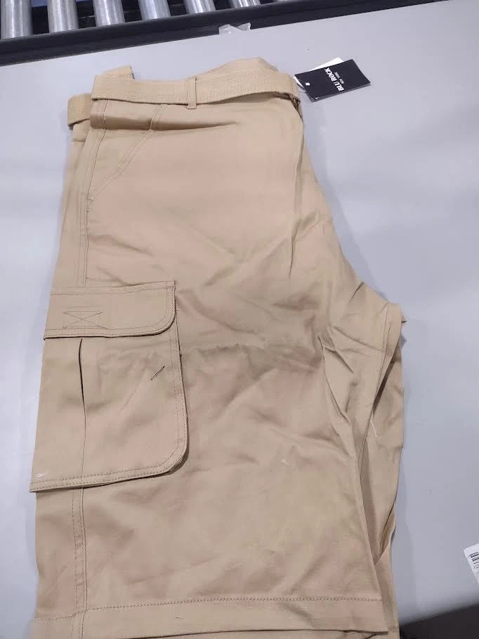 BLU ROCK CARGO SHORTS WITH BELT COLOR KHAKI SIZE MEN 40 - SIZE: MEN 40 - KHAKI
