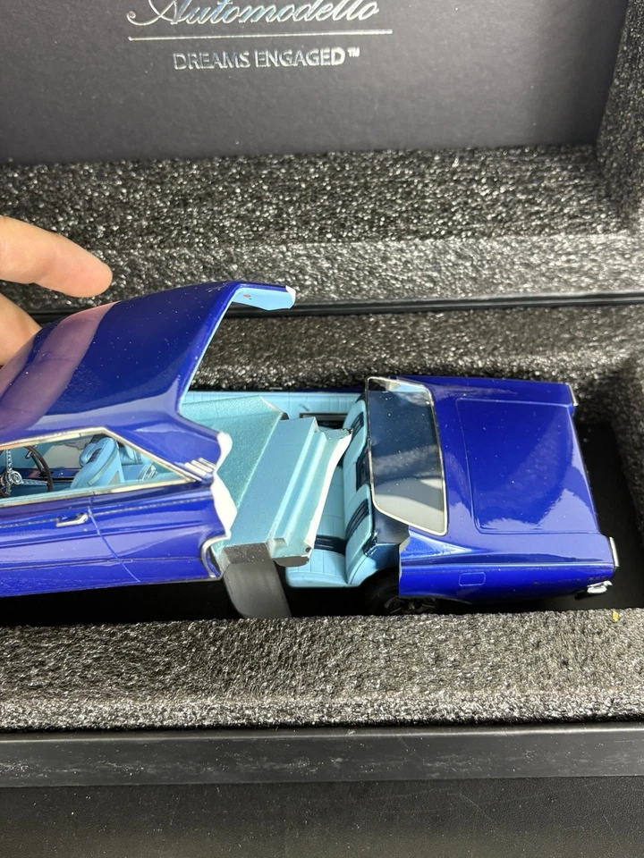1/24 Automodello 1966 Ford Galaxie 500 7 Litre Blue - READ - BROKEN - Image 4 of 4
