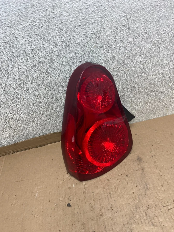 Chevrolet Monte Carlo 2006 a 2007 conductor izquierdo luz trasera lateral izquierda U8644 DW Foto 3 de 4