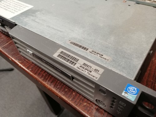 HP Proliant DL360 Gen3 und Rackmonitor mit Tastatur - Bild 7 von 12