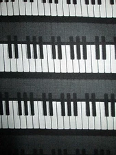 PIANO KEYBOARD MUSIC BLACK WHITE UPRIGHT COTTON FABRIC FQ