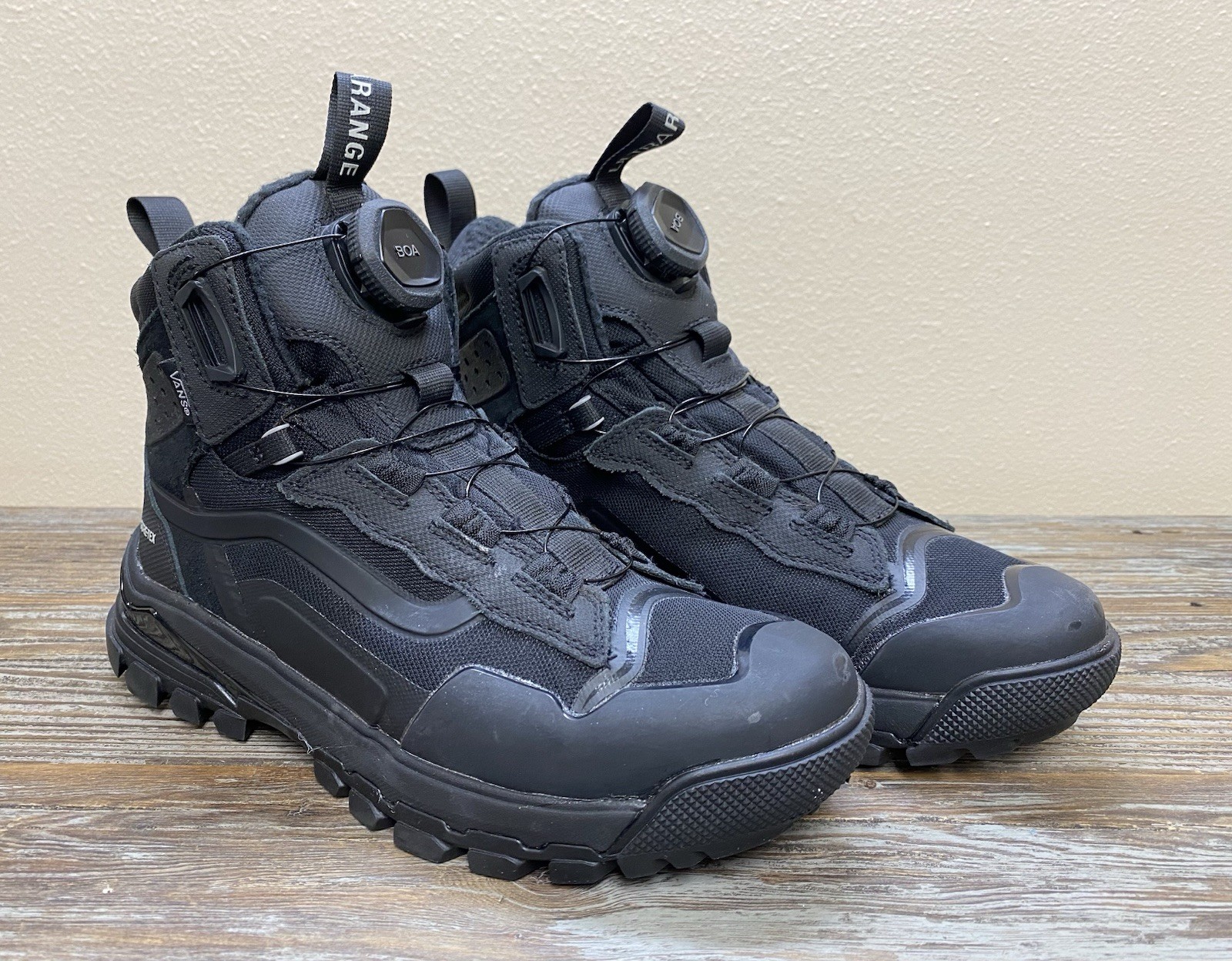 Botas negras VANS UltraRange Exo Hi GORE-TEX BOA MTE-3 RARAS para hombre talla 7,5