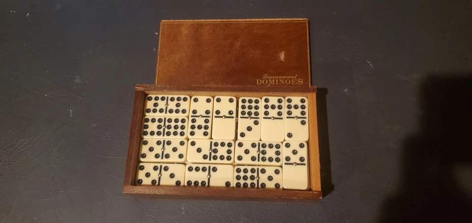 Vintage Tournament Dominoes - Image 3 of 3