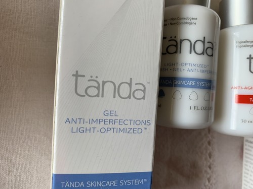 Tanda Skin Acne Clearing Device Clear+ Acne Light Therapy Complete Kit - Picture 3 of 11