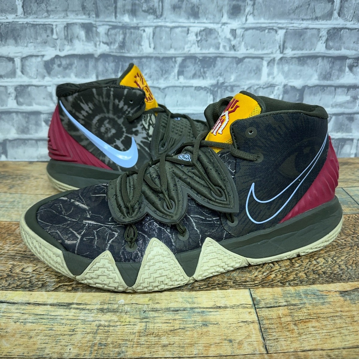 Nike Kyrie Kybrid S2 Cargo Khaki Camo Red CQ9323-300 Mens Size 12 Rare 2021