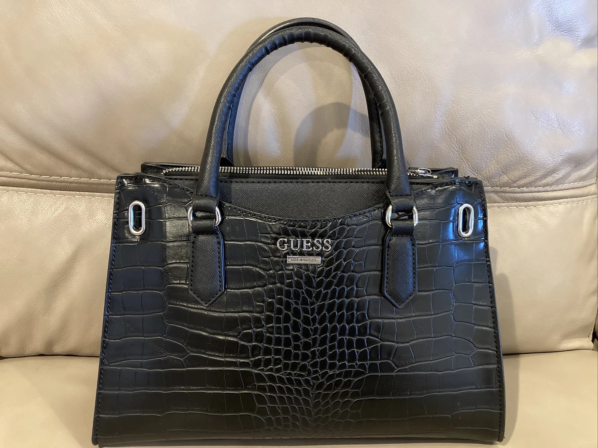 Black Guess Purse | Guess purses, Guess handbags, Guess bags