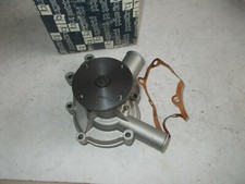 Pompe à eau BMW 520